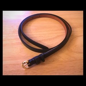 NWOT Black Skinny Belt